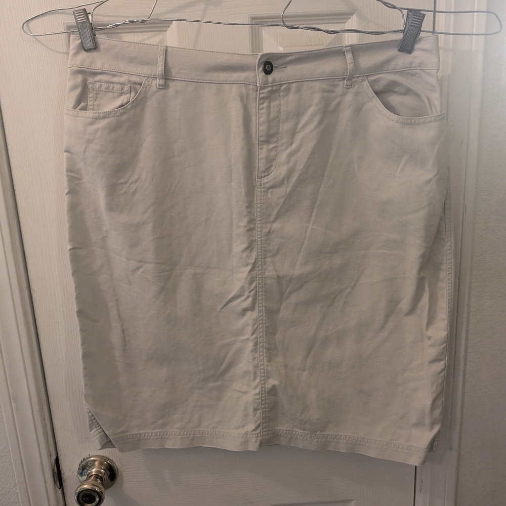 Coldwater Creek Tan Khaki Knee Length Pencil Skirt
